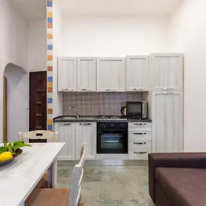 Appartamento Gelso Complex And Flat By Napoliapartments, Napoli