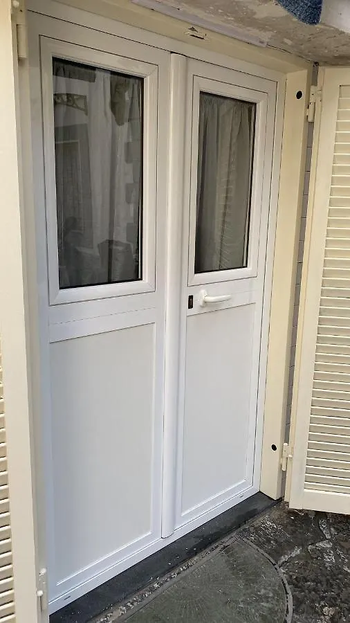 Casa Vacanza Scialapopolo Naples Italy